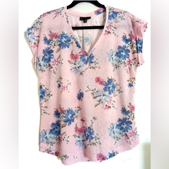 BOBEAU floral short sleeve tee - Picture 1 of 5